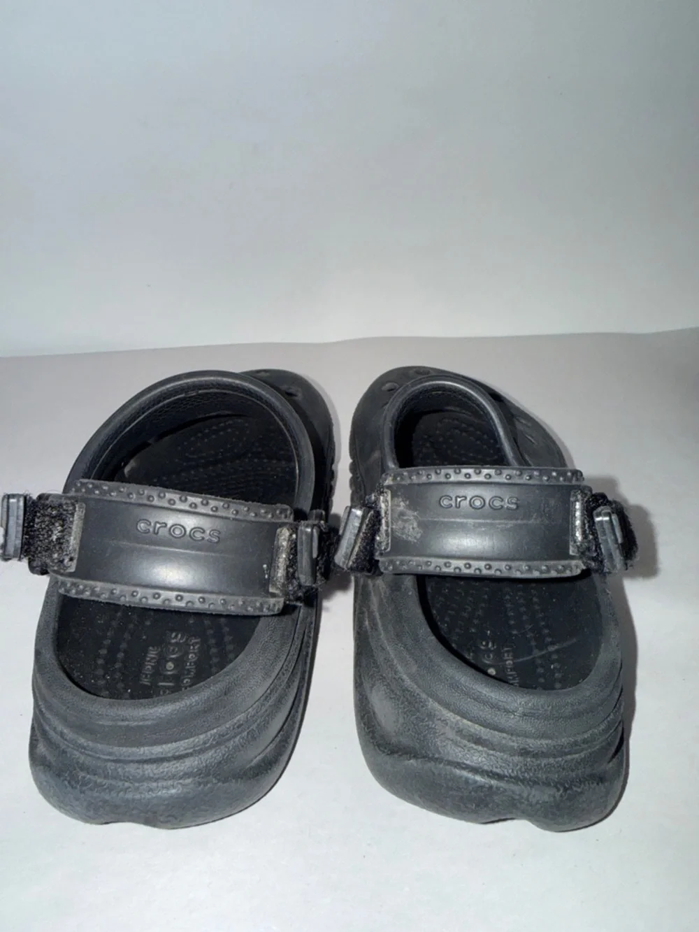 Crocs clogs duet max clogs child size 11